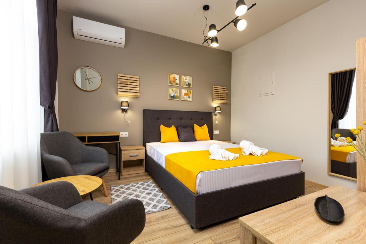 Kapana Guest House On Central Pedestrian Street With Parking Included พลอฟดิฟ ภายนอก รูปภาพ